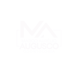 Logo Branco Dr. Marco Aurélio